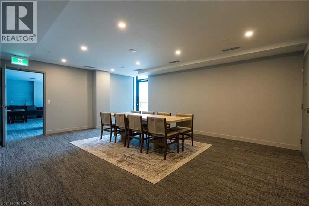 209 - 859 THE QUEENSWAY Image 39