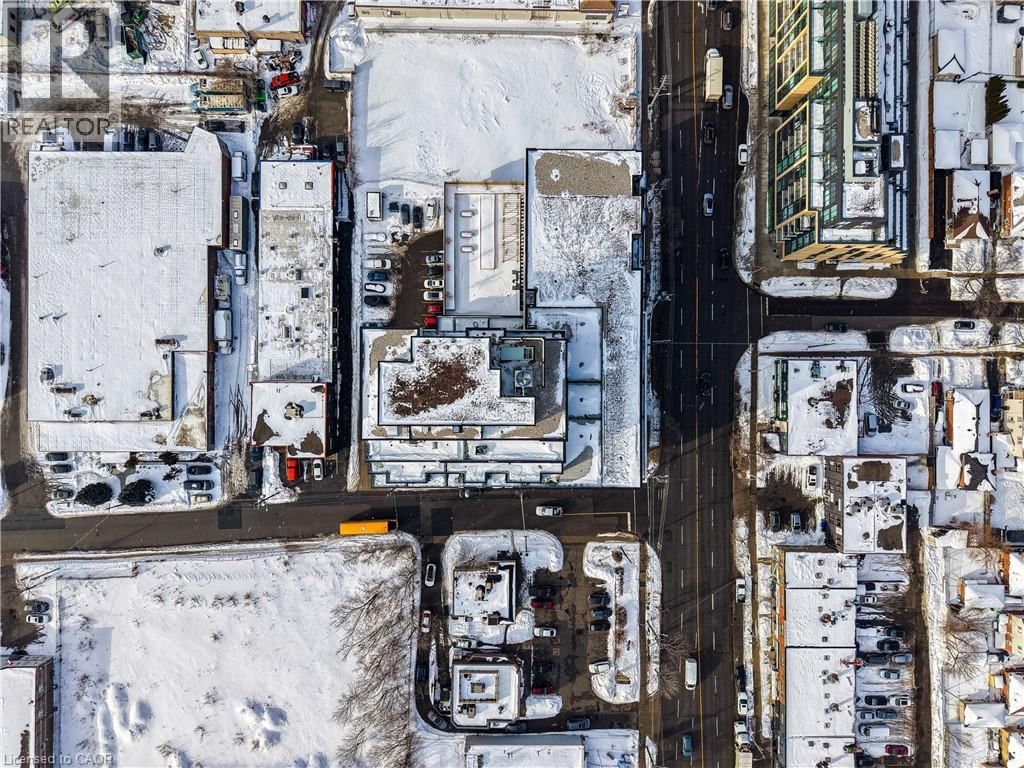 209 - 859 THE QUEENSWAY Image 43