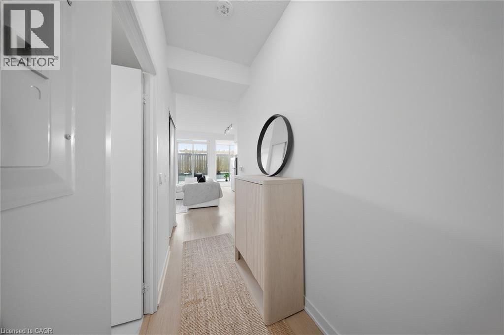 209 - 859 THE QUEENSWAY Image 9