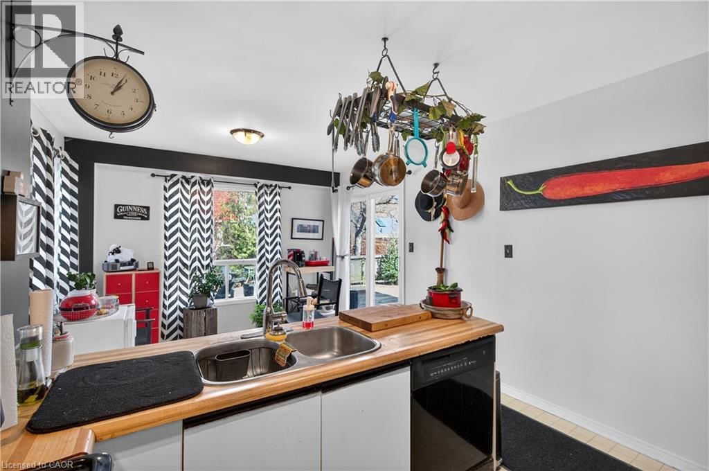 11 GIFFIN ROAD Image 17