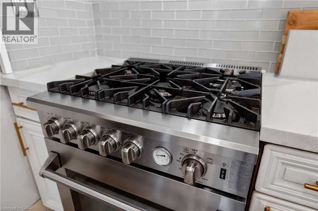 67 GLENDALE AVENUE NORTH Image 19