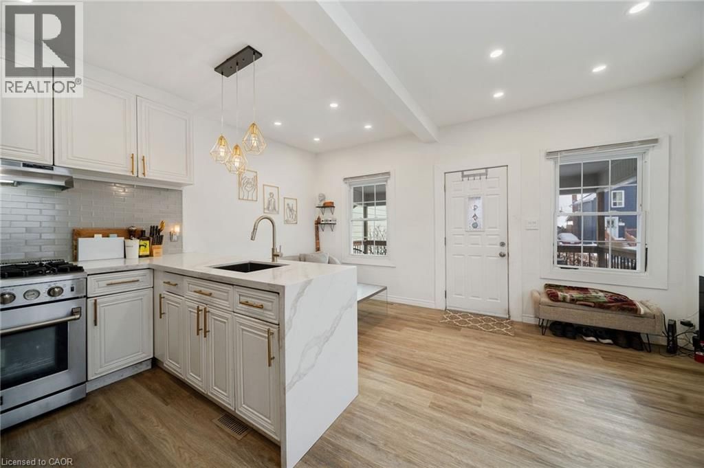 67 GLENDALE AVENUE NORTH Image 23