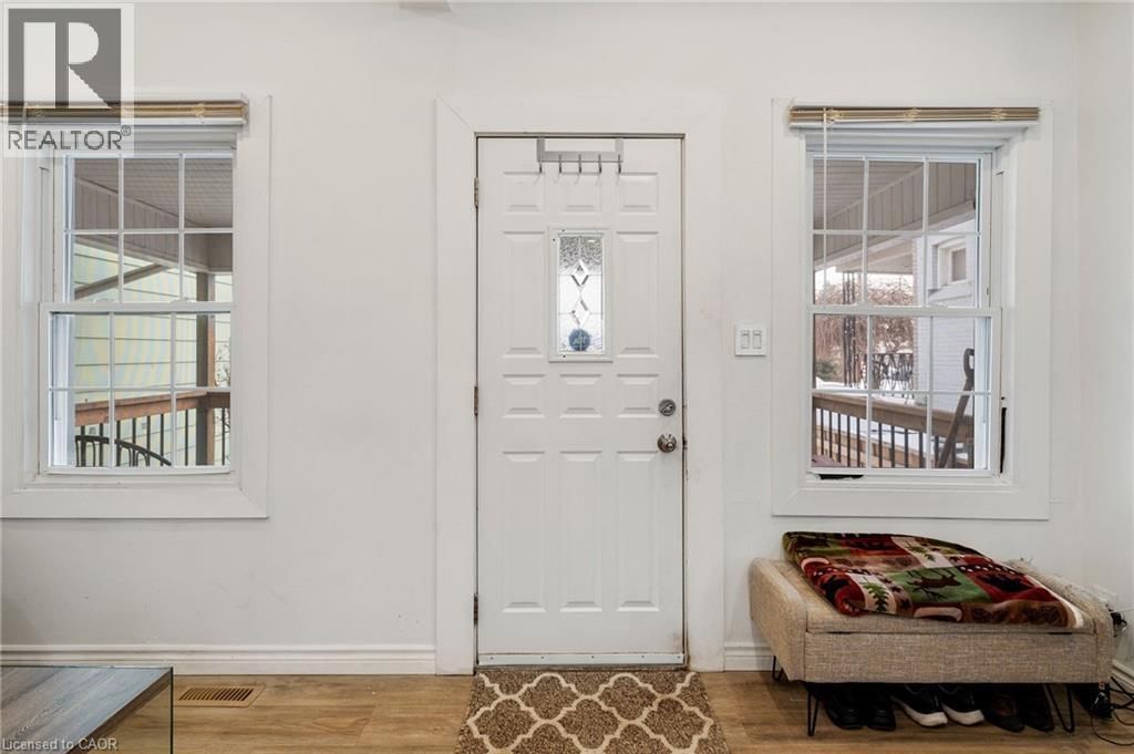 67 GLENDALE AVENUE NORTH Image 5