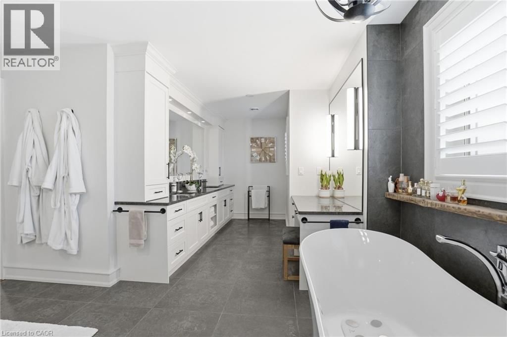 119 WILLOWBROOK DRIVE Image 31