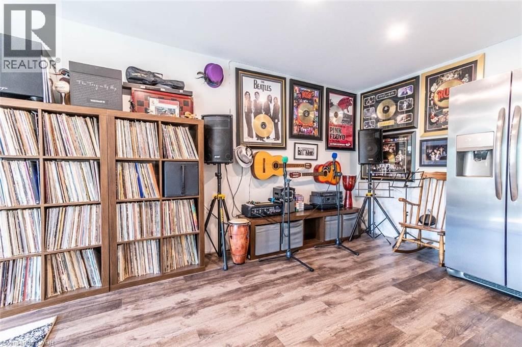 119 WILLOWBROOK DRIVE Image 38