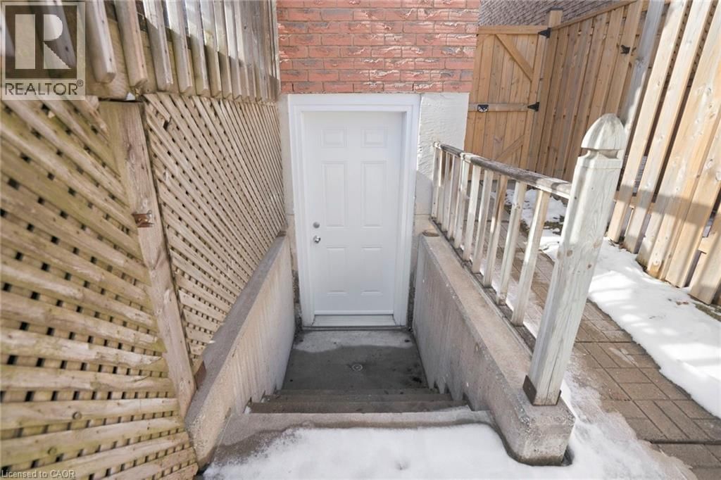 18 WEBSTER WAY Image 41