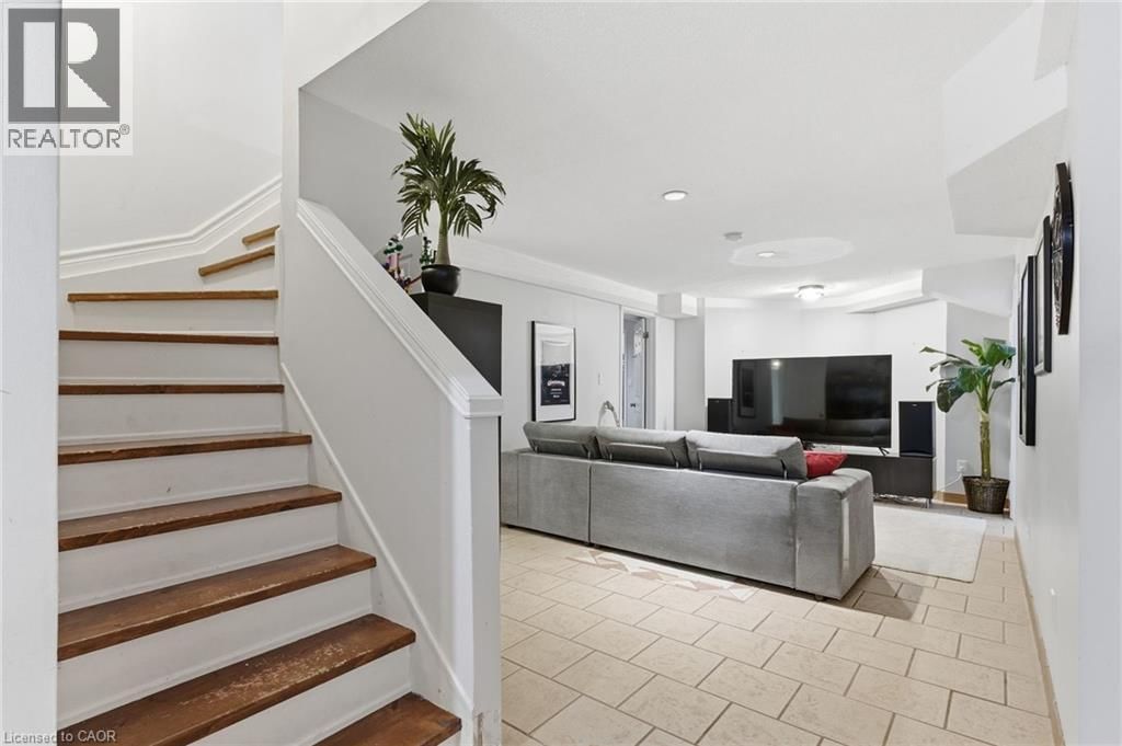 2223 HEADON ROAD Image 27