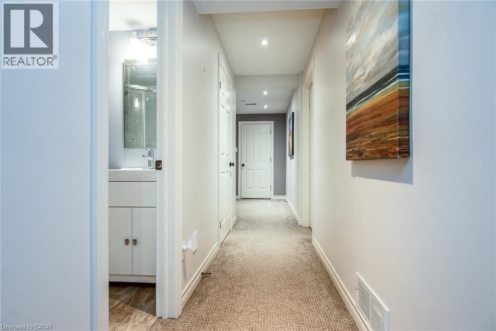 236 DARTMOOR CRESCENT Image 42