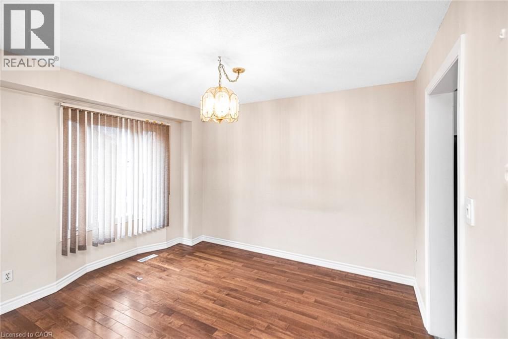 52 - 391 STONE CHURCH ROAD EAST Image 12