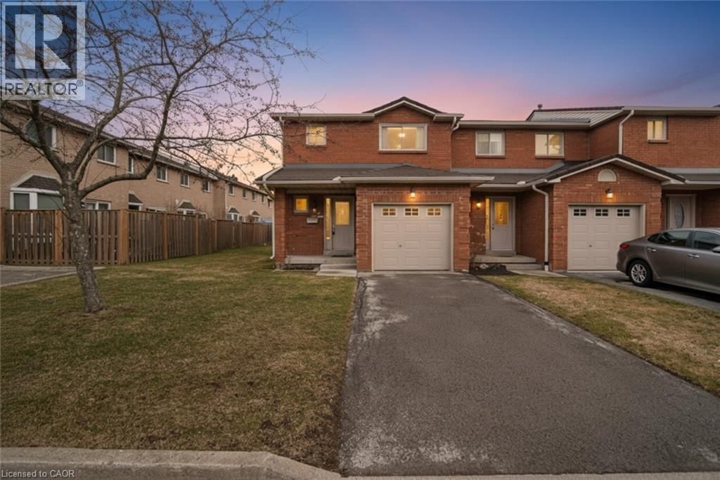 52 - 391 STONE CHURCH ROAD EAST Image 2