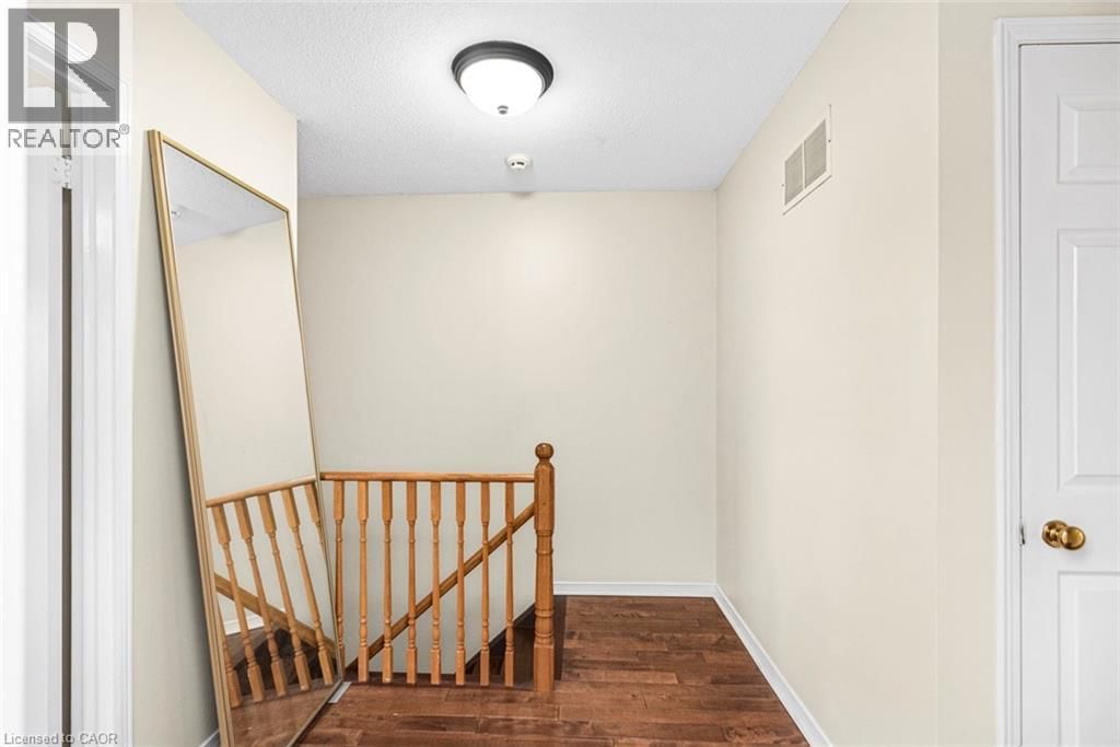 52 - 391 STONE CHURCH ROAD EAST Image 20