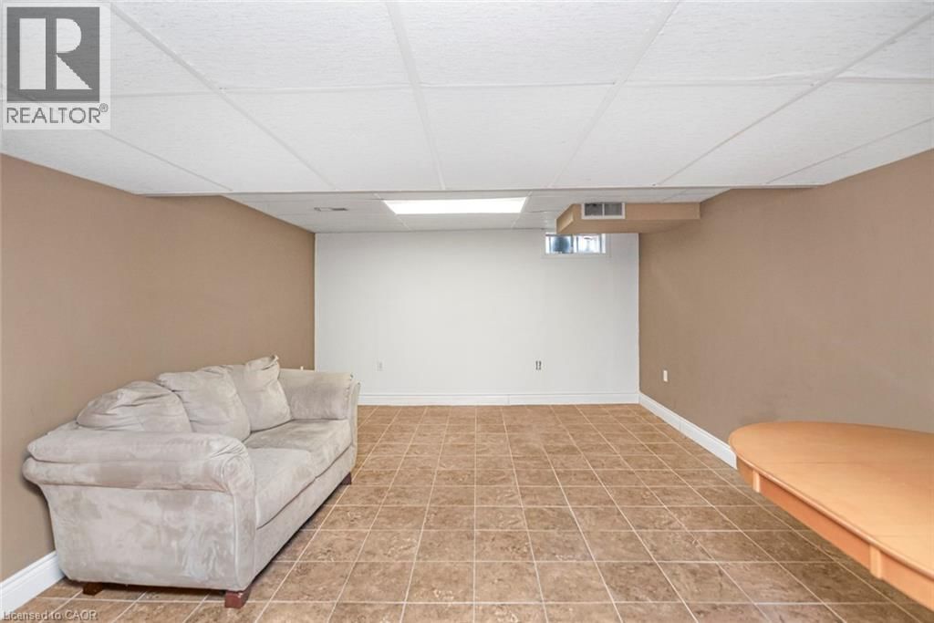 52 - 391 STONE CHURCH ROAD EAST Image 37