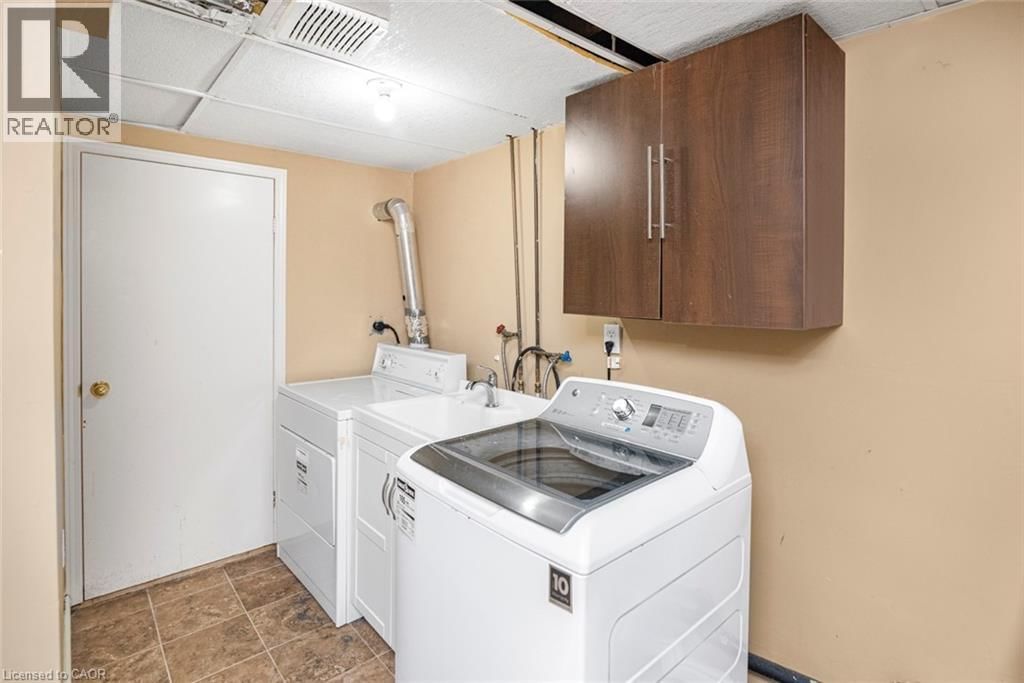 52 - 391 STONE CHURCH ROAD EAST Image 38