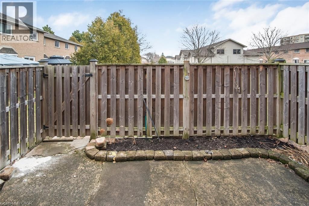 52 - 391 STONE CHURCH ROAD EAST Image 41