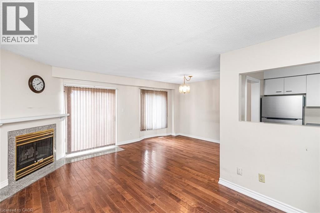 52 - 391 STONE CHURCH ROAD EAST Image 9