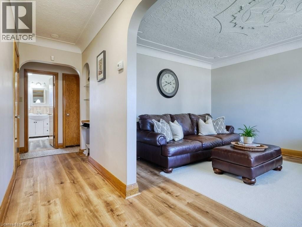 52 CARTER STREET Image 7