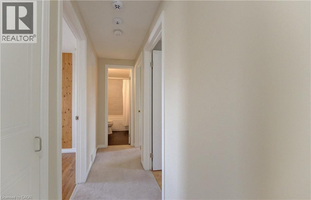 9 CAMROSE COURT Image 12