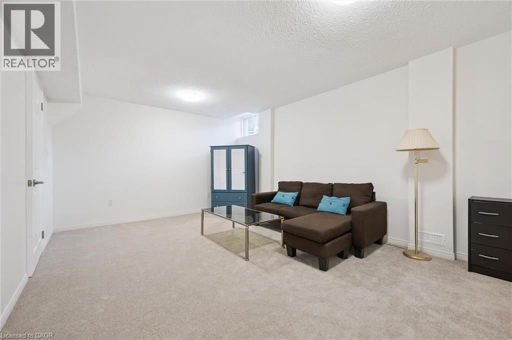 3 - 151 CLAIRFIELDS DRIVE Image 27