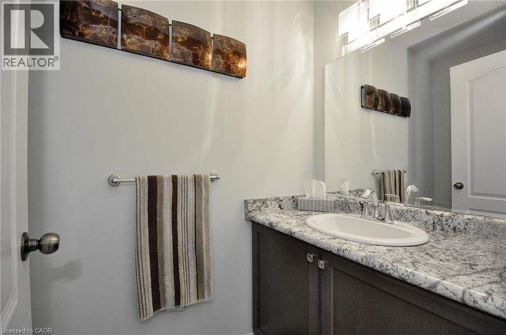 82 CURTIS STREET Image 21