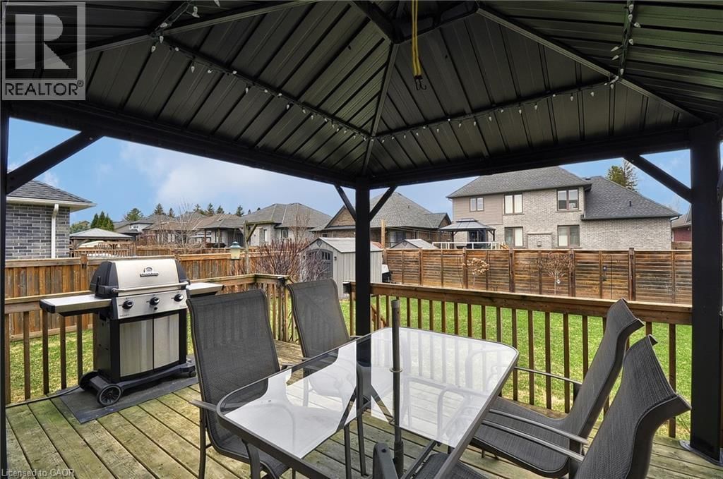 82 CURTIS STREET Image 39