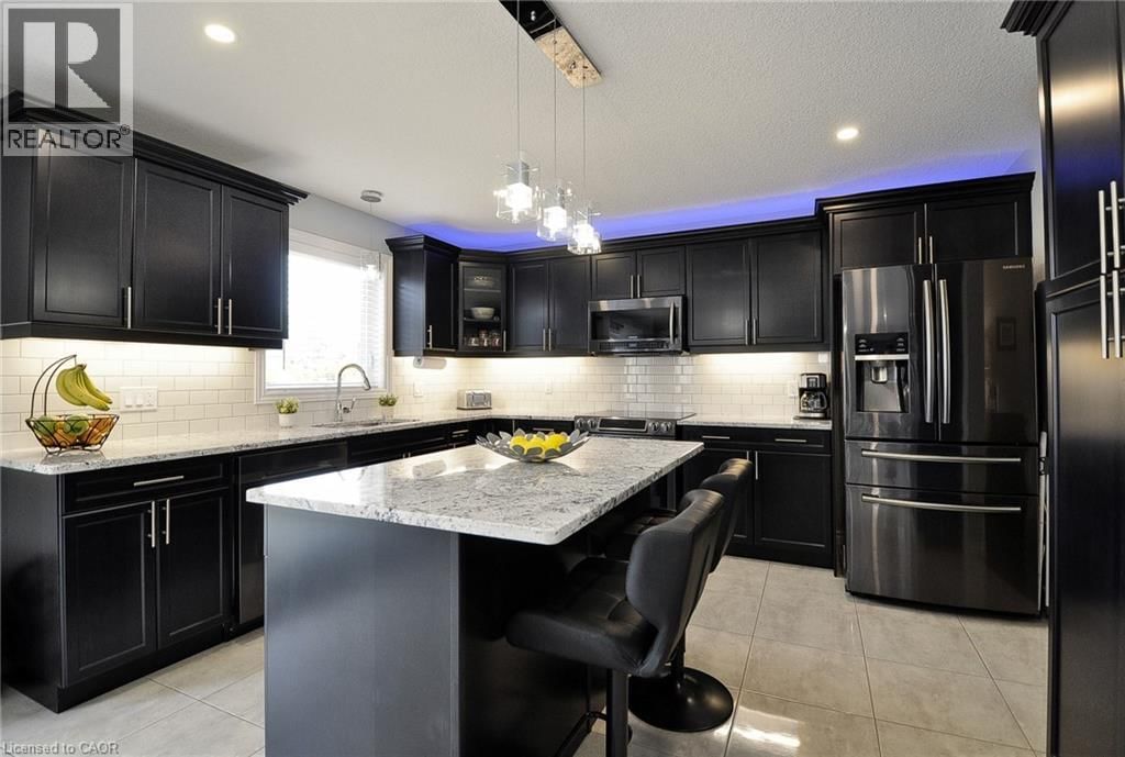 82 CURTIS STREET Image 7