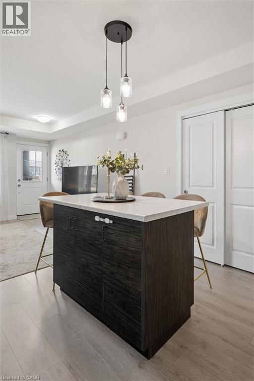 F - 150 ROCHEFORT STREET Image 11