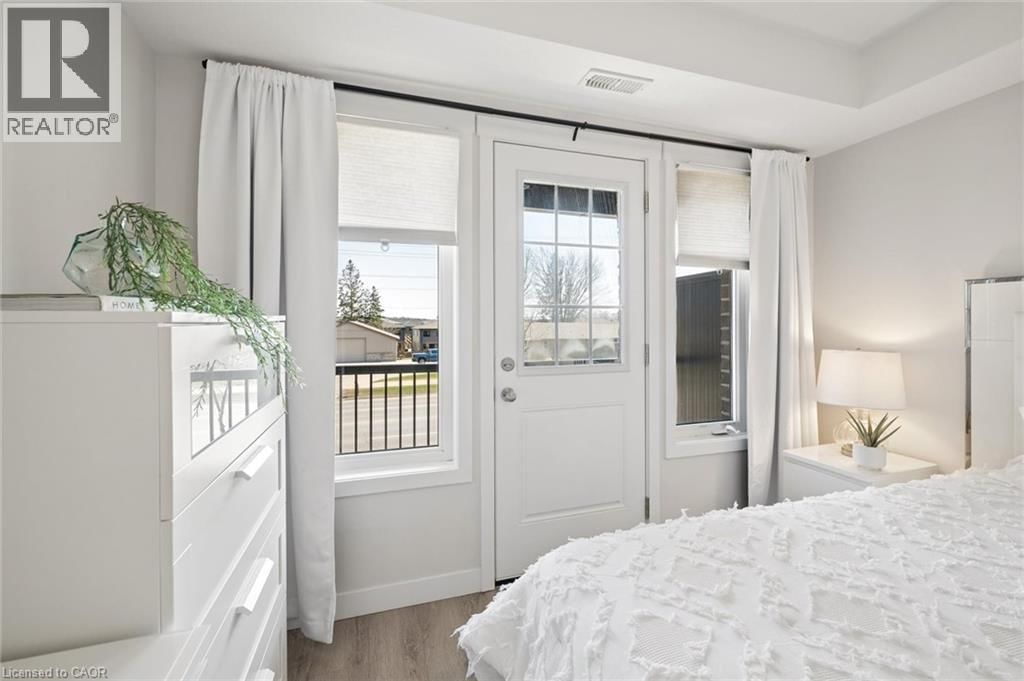 F - 150 ROCHEFORT STREET Image 19