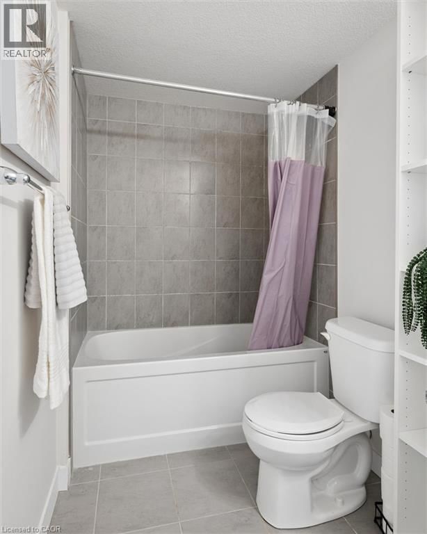 F - 150 ROCHEFORT STREET Image 22