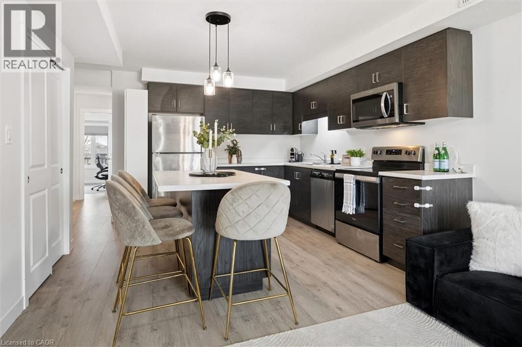 F - 150 ROCHEFORT STREET Image 8