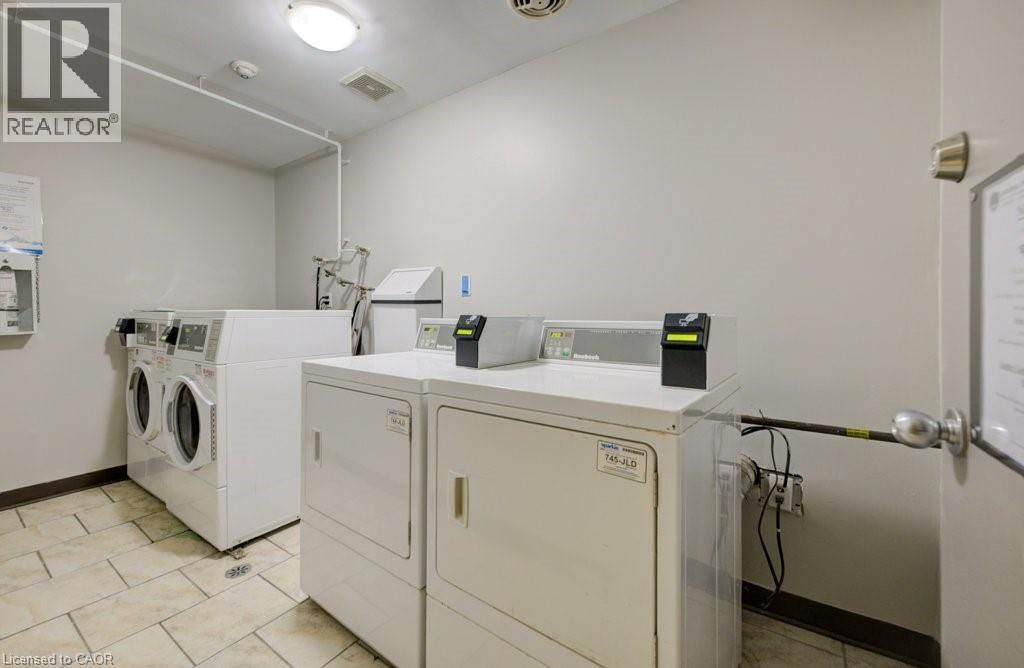 206 - 390 ADMIRAL DRIVE Image 12