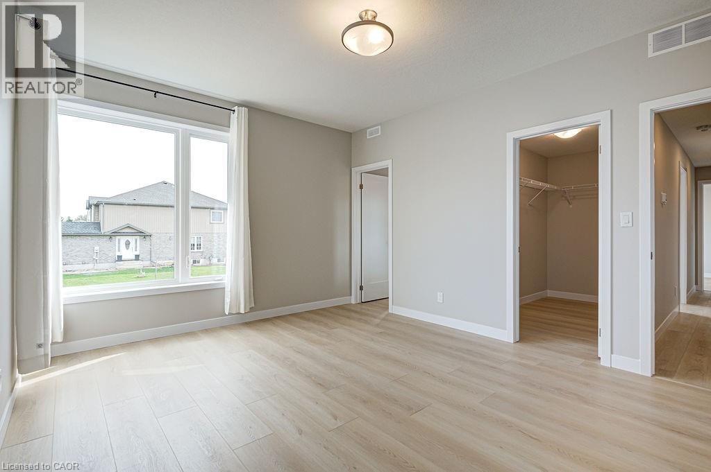 203 - 166 ASTOR CRESCENT Image 16