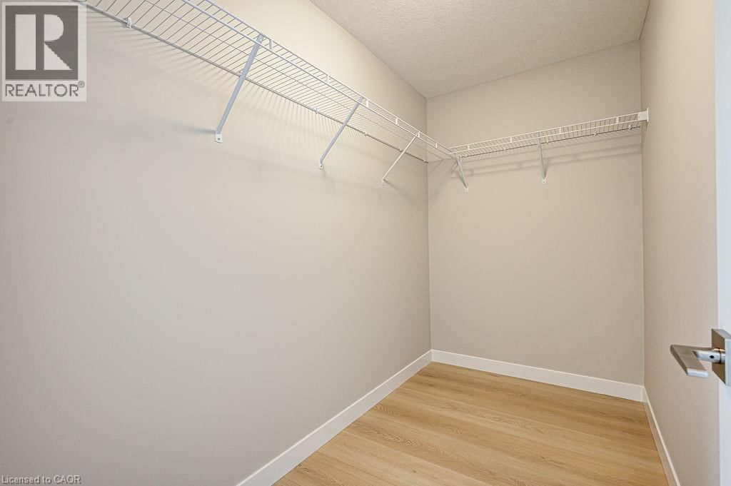 203 - 166 ASTOR CRESCENT Image 17