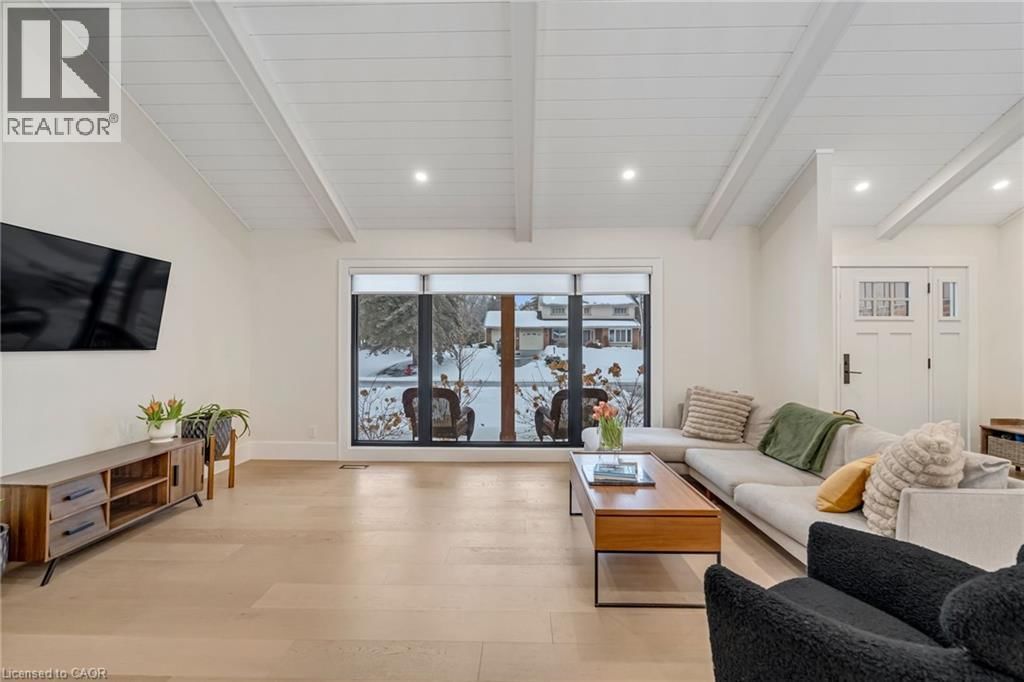 16 BANNISDALE WAY Image 11