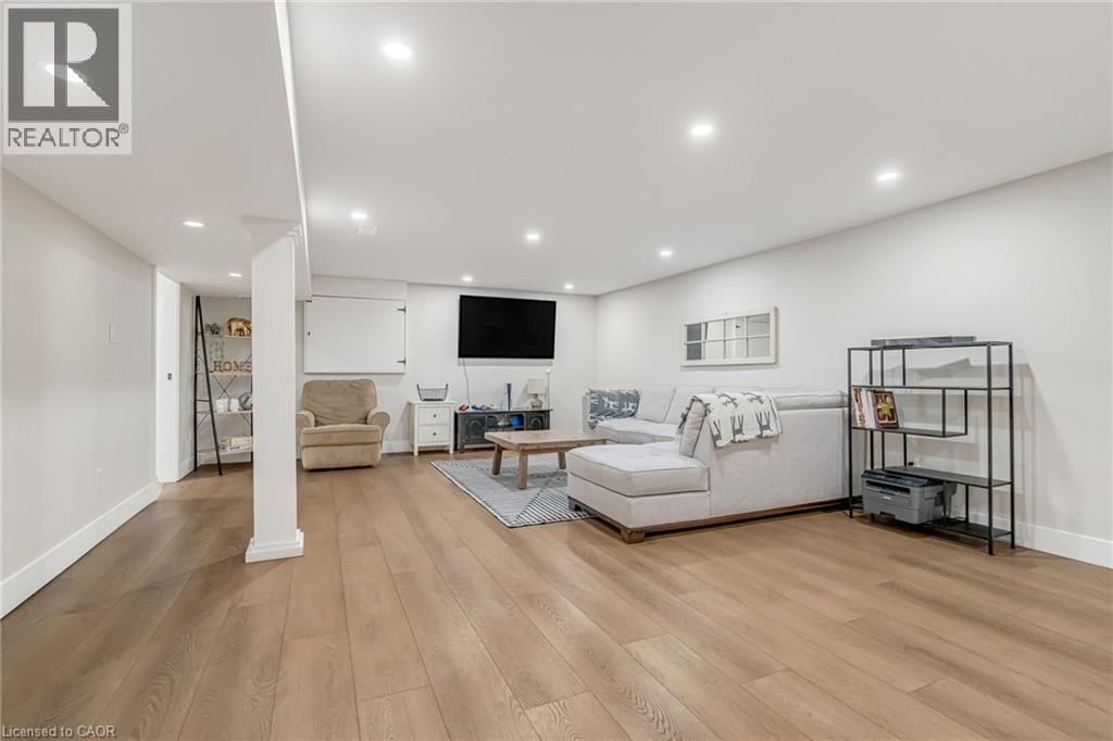 16 BANNISDALE WAY Image 37