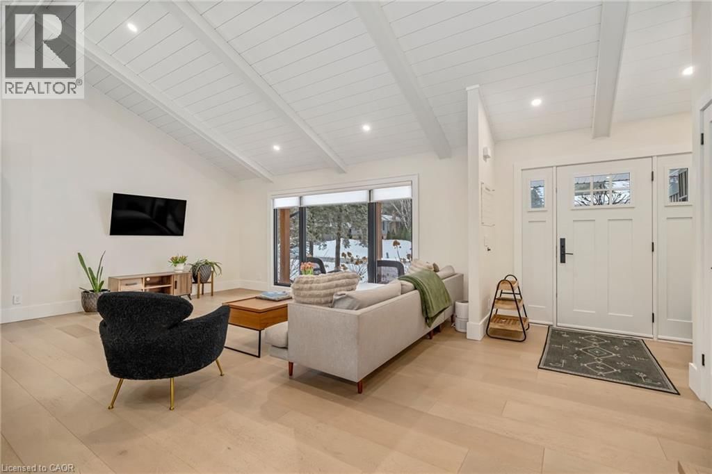 16 BANNISDALE WAY Image 9