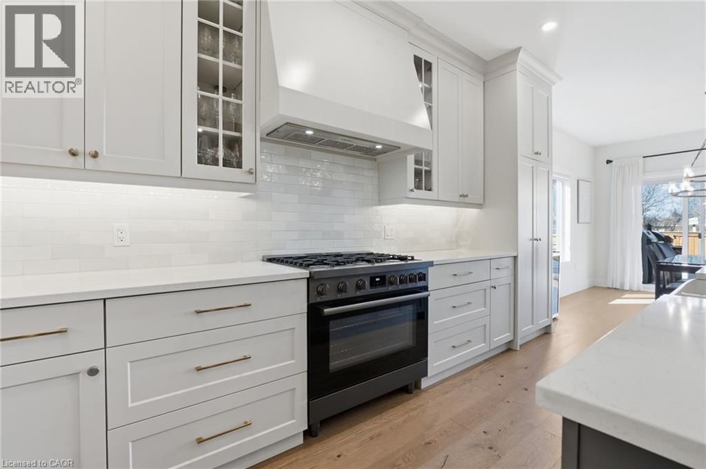 9 EAST STREET NORTH Image 12