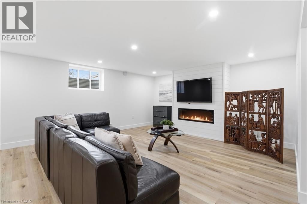 9 EAST STREET NORTH Image 22