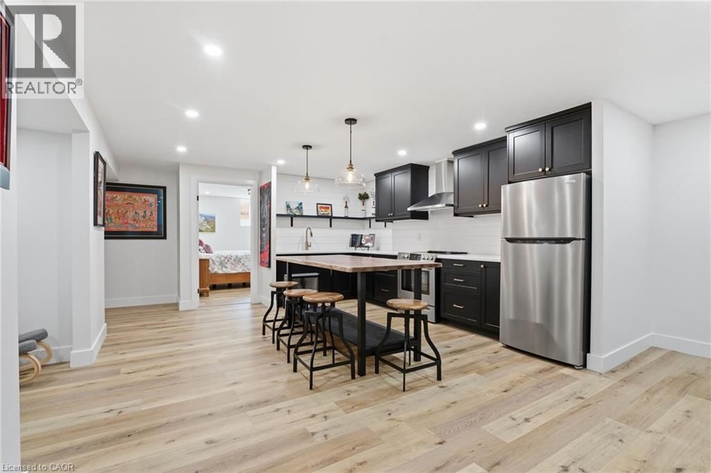 9 EAST STREET NORTH Image 24