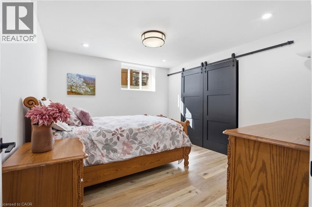 9 EAST STREET NORTH Image 28