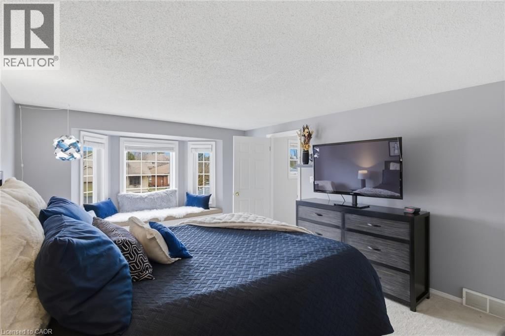 107 ROSE BRIDGE CRESCENT Image 28