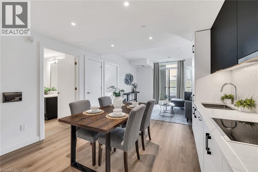 306 - 741 KING STREET WEST Image 5