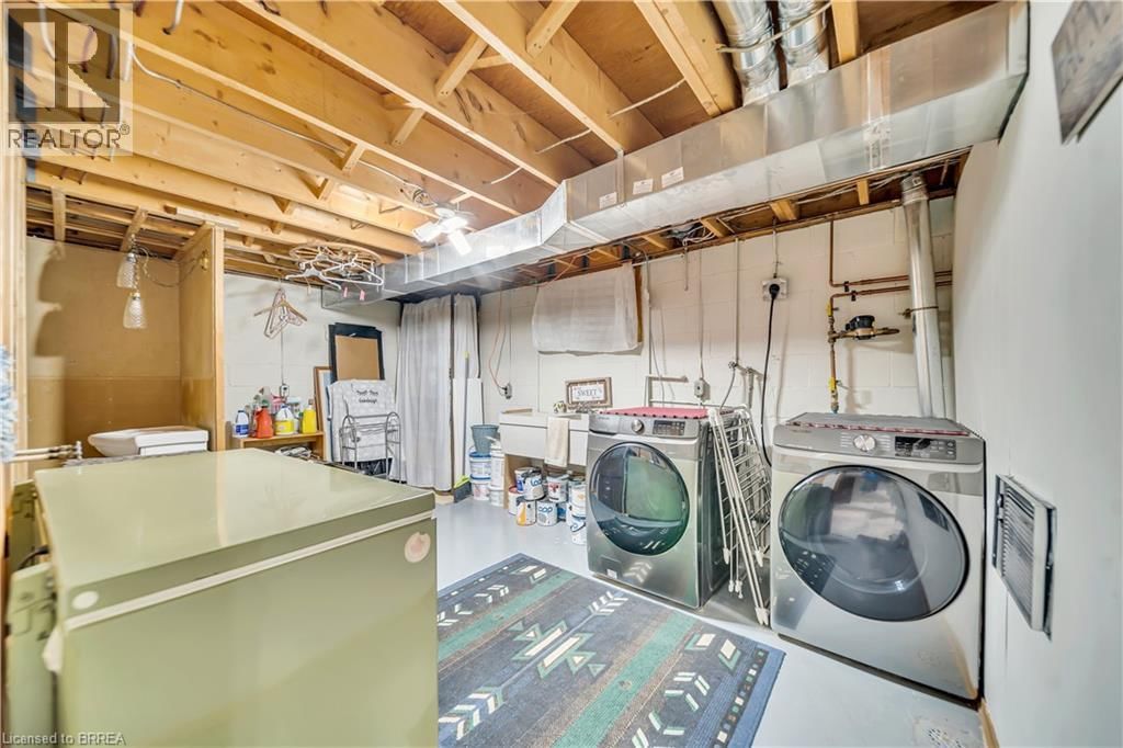 490 SADDLER STREET EAST Image 39