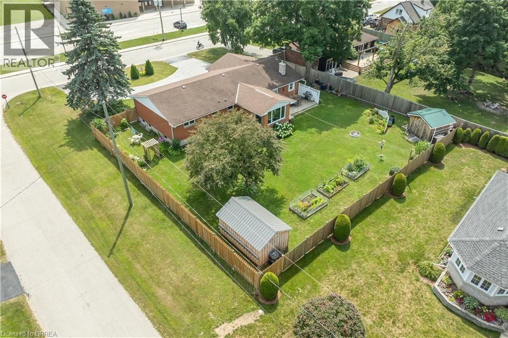 490 SADDLER STREET EAST Image 48