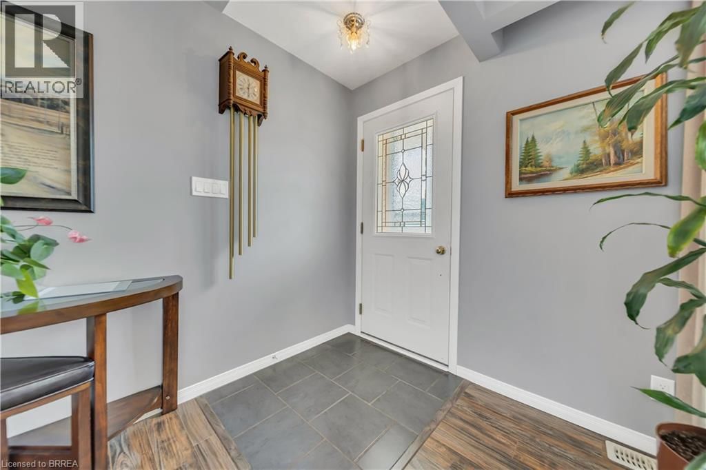 490 SADDLER STREET EAST Image 7