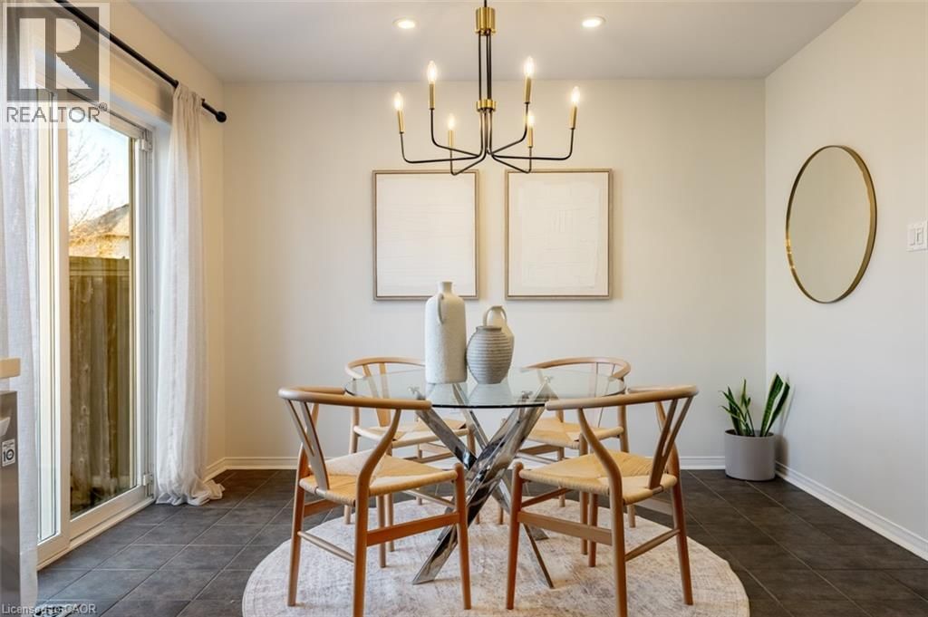 53 DILLS CRESCENT Image 10