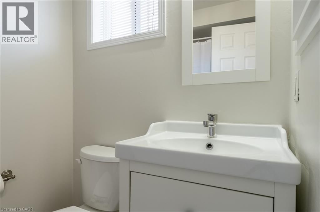 53 DILLS CRESCENT Image 19