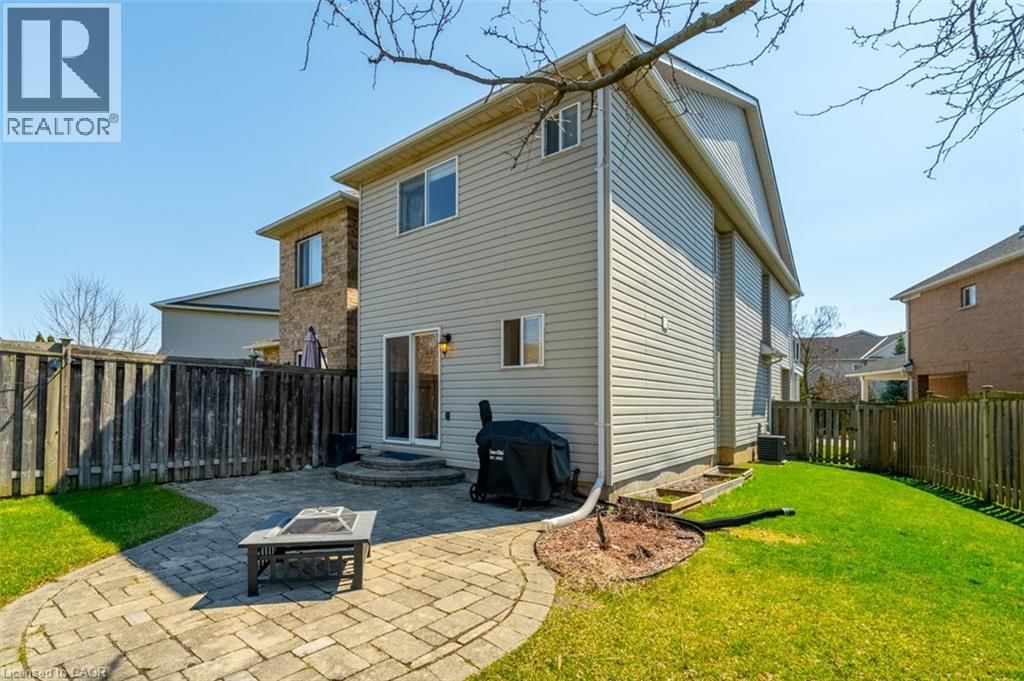 53 DILLS CRESCENT Image 24