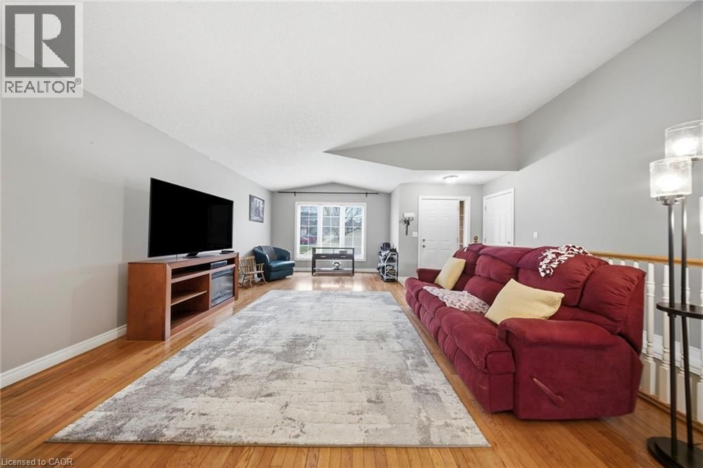 858 STONEGATE DRIVE Image 5