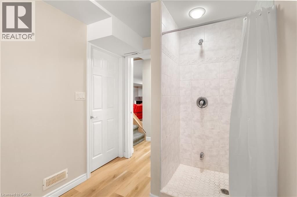 534 BIRCHLEAF WALK Image 34