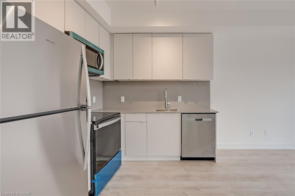 311B - 16 MELBOURNE AVENUE Image 11